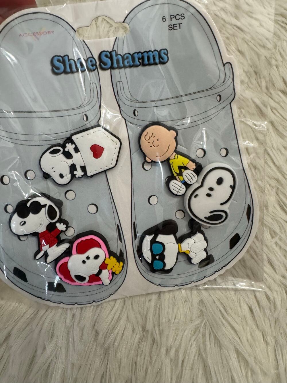 Snoopy and friends Peanuts Shoe Charms 6 piece set kawaii